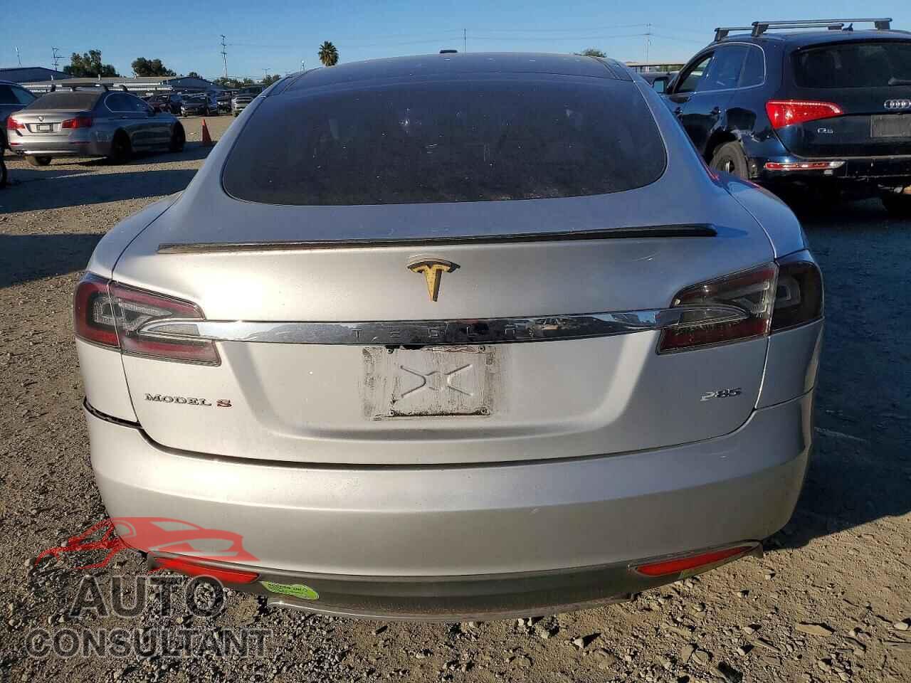 TESLA MODEL S 2013 - 5YJSA1DN9DFP16579