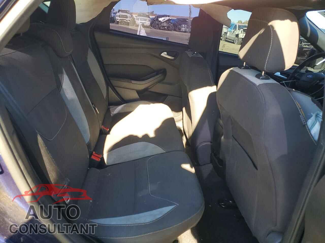 FORD FOCUS 2016 - 1FADP3L95GL361117