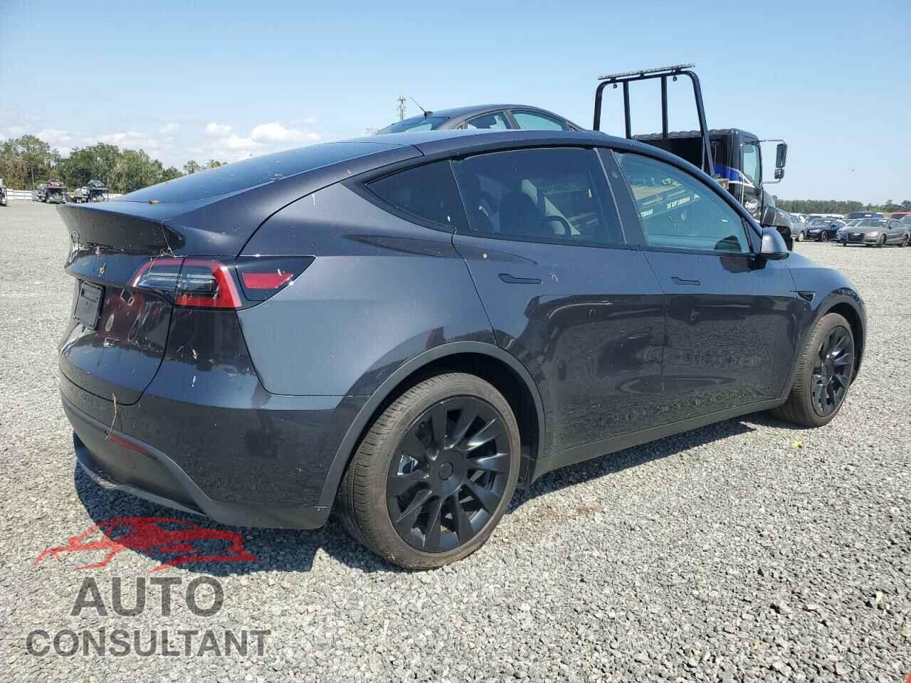 TESLA MODEL Y 2024 - 7SAYGDED8RF091697