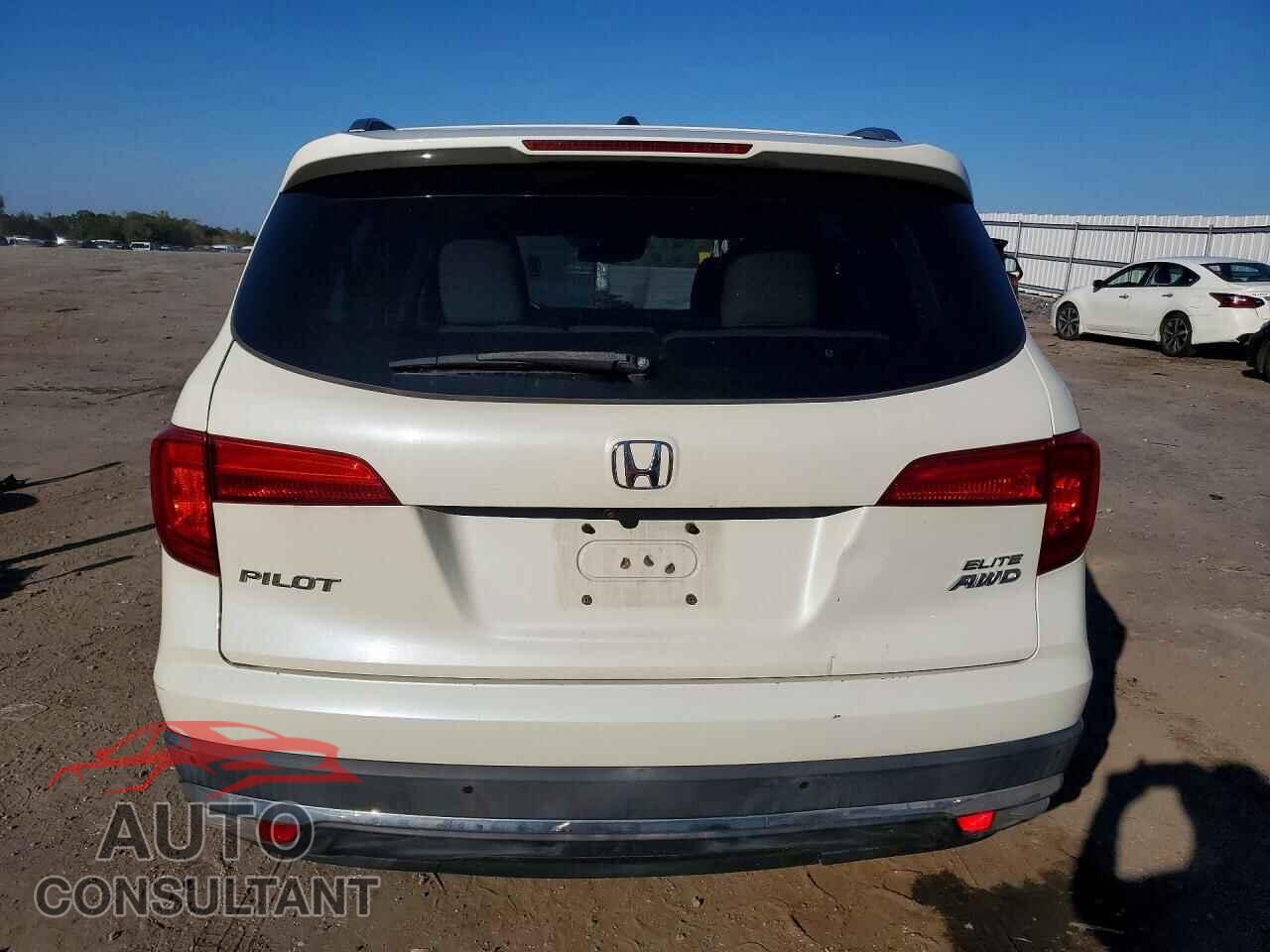HONDA PILOT 2016 - 5FNYF6H08GB062864