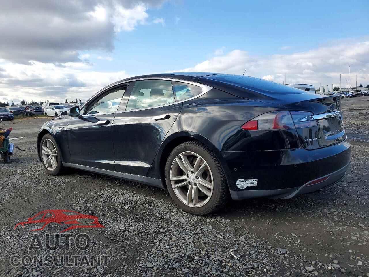 TESLA MODEL S 2015 - 5YJSA1S15FF100848