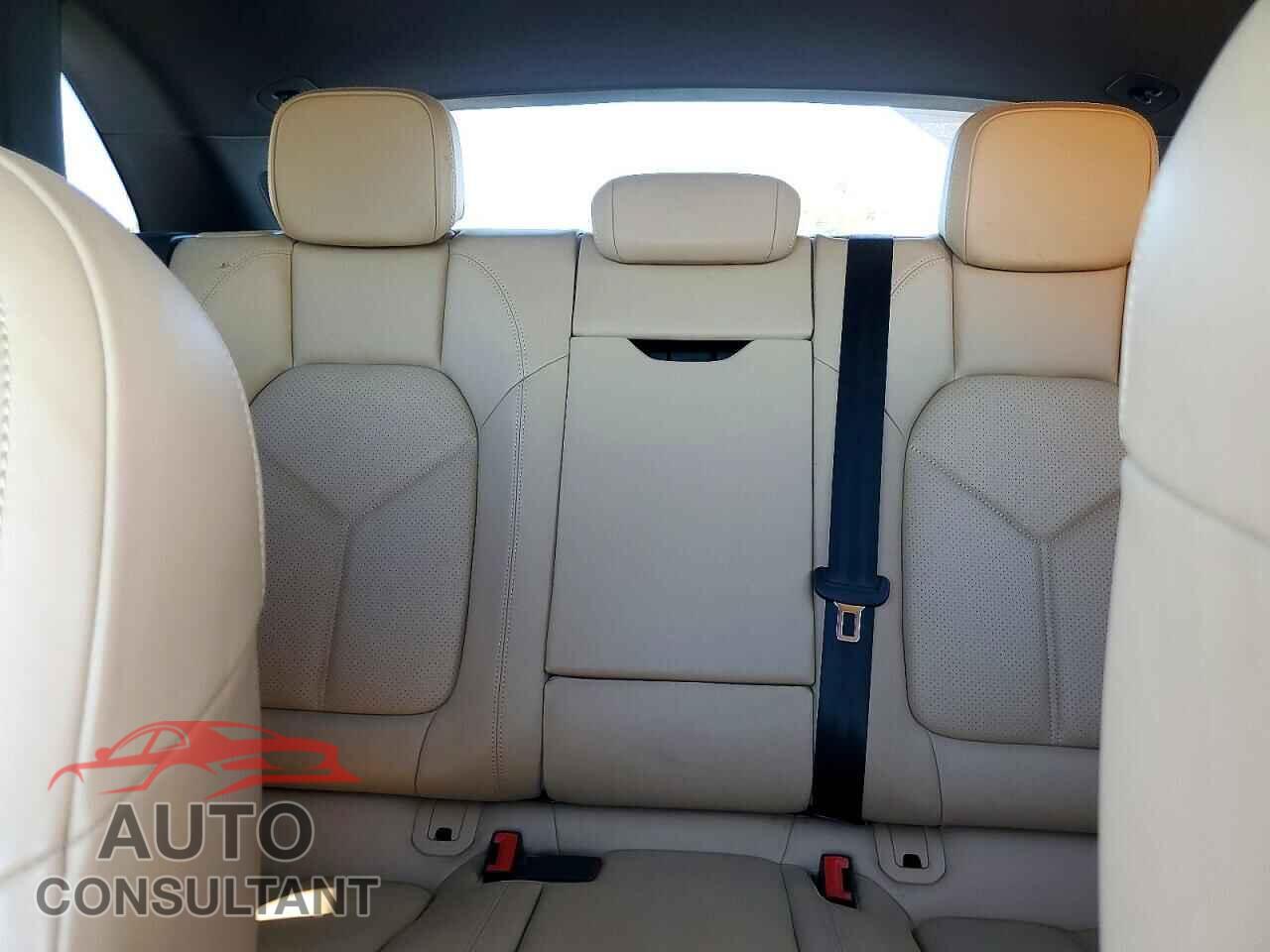 PORSCHE MACAN 2018 - WP1AA2A59JLB00202