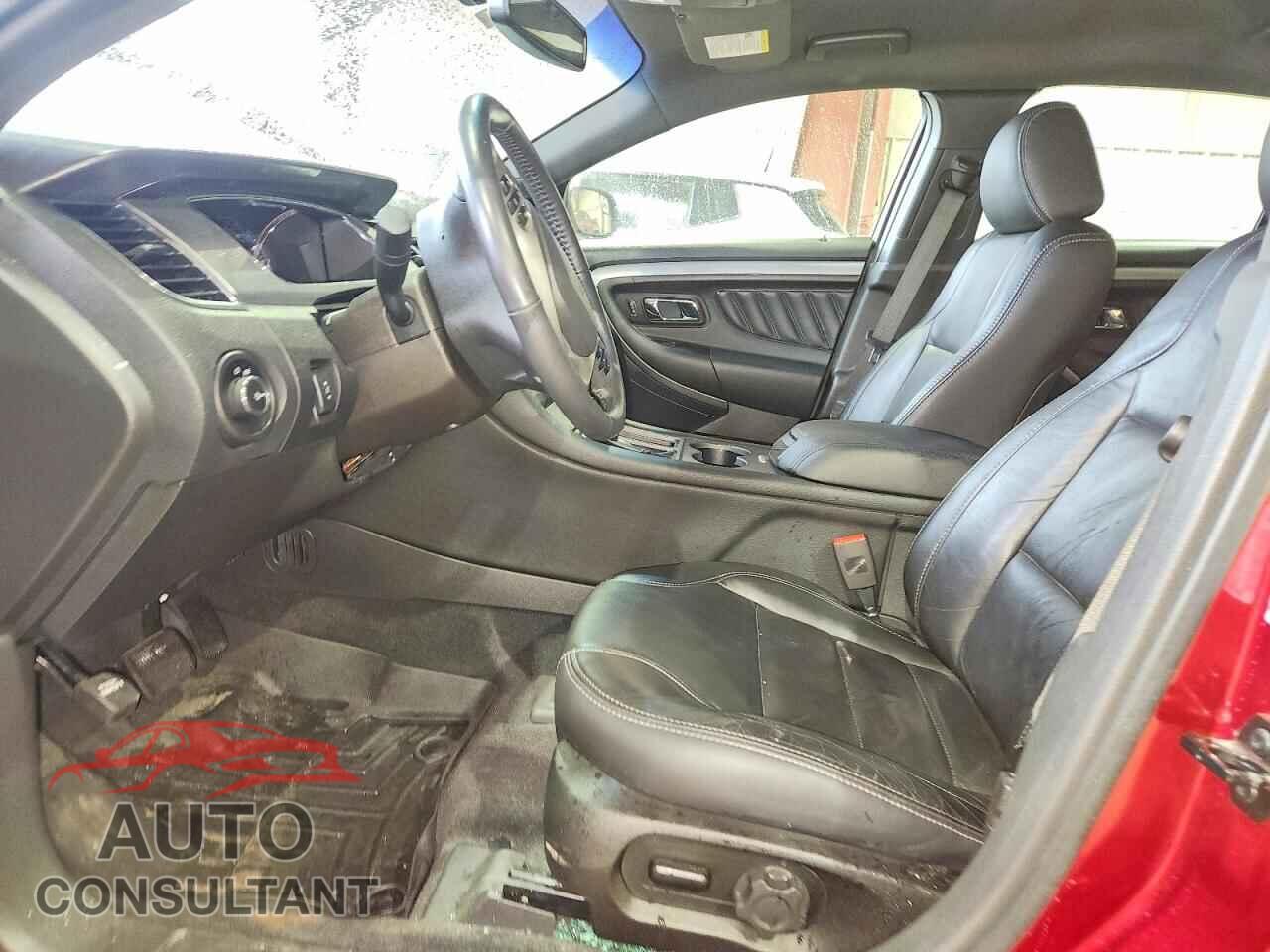 FORD TAURUS 2018 - 1FAHP2E86JG107075