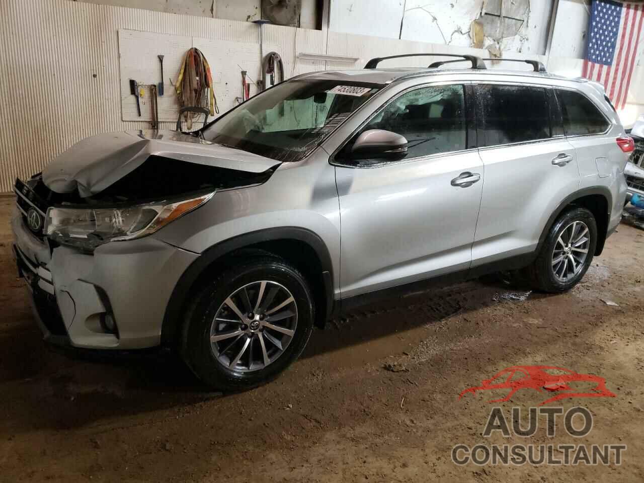 TOYOTA HIGHLANDER 2019 - 5TDJZRFH4KS712197