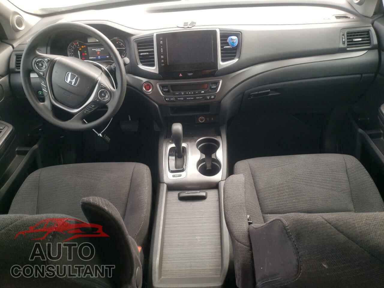 HONDA PILOT 2017 - 5FNYF6H44HB070304