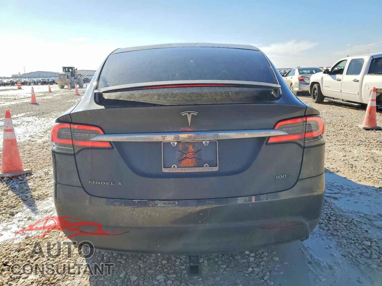 TESLA MODEL X 2017 - 5YJXCBE29HF064028