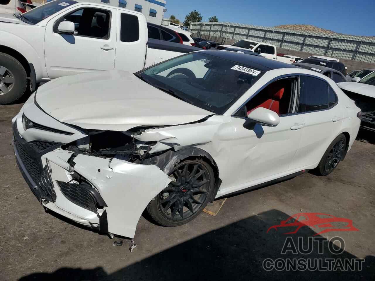 TOYOTA CAMRY 2021 - 4T1KZ1AK6MU056975