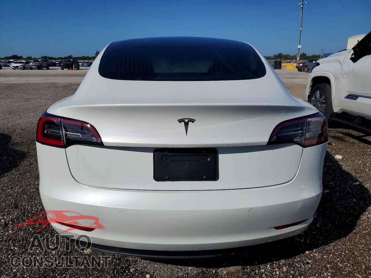TESLA MODEL 3 2019 - 5YJ3E1EA3KF426467