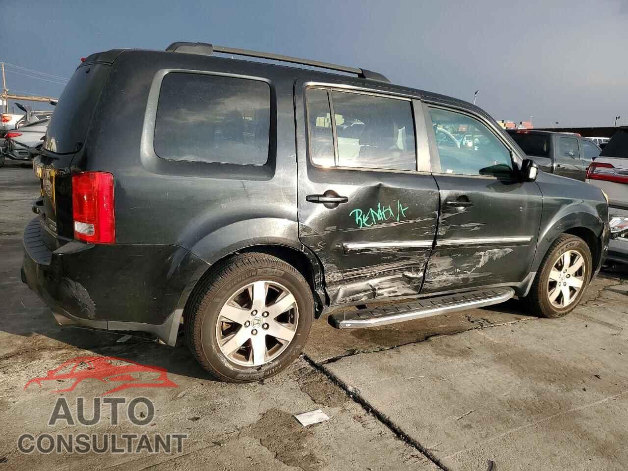 HONDA PILOT 2015 - 5FNYF4H92FB058939