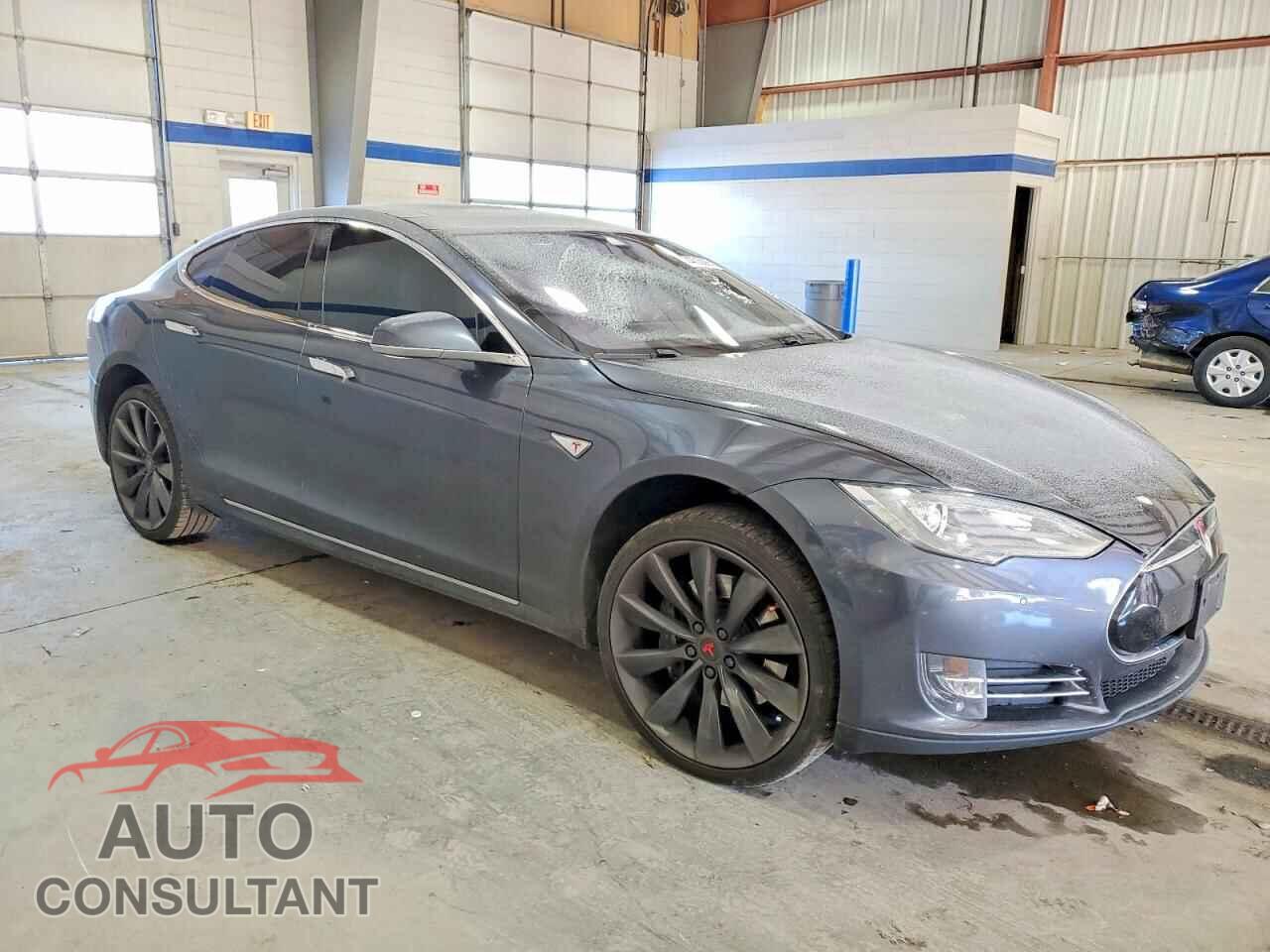 TESLA MODEL S 2015 - 5YJSA1H18FF083907