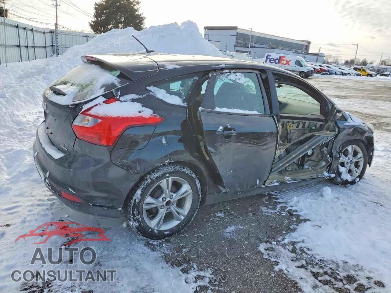 FORD FOCUS 2014 - 1FADP3K2XEL139741