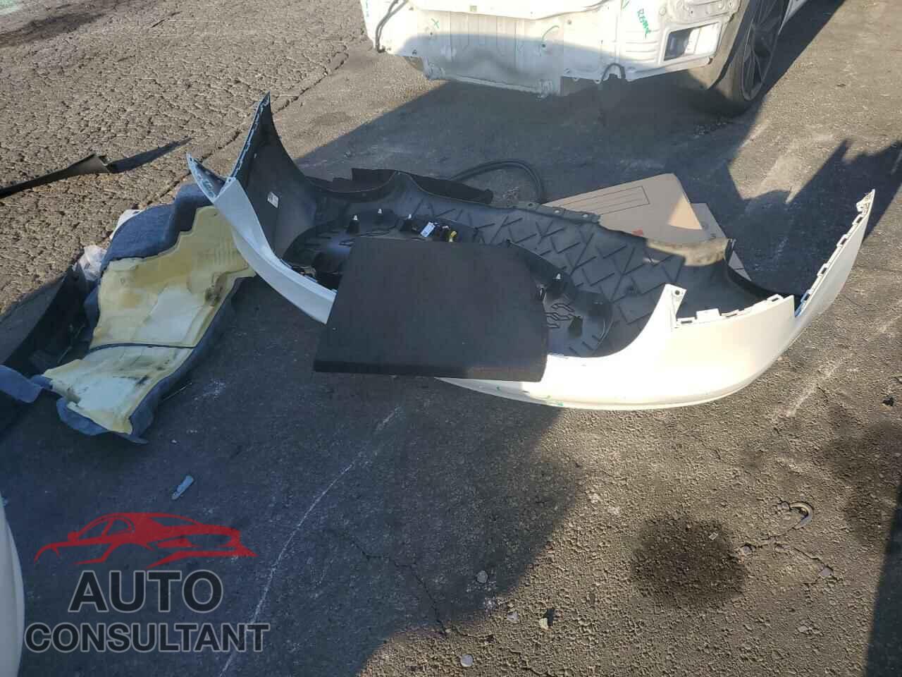 TESLA MODEL 3 2022 - 5YJ3E1EA6NF194709