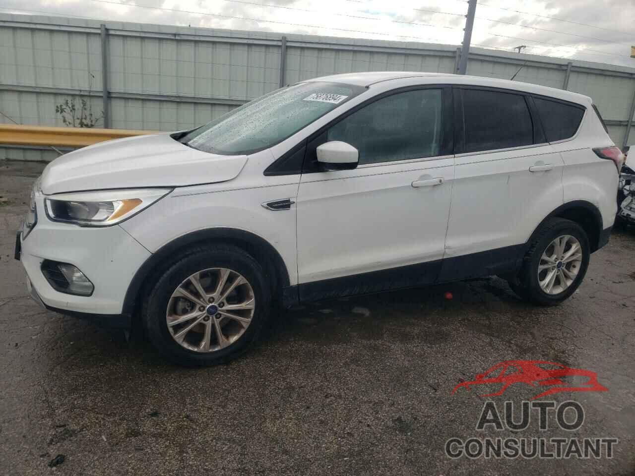 FORD ESCAPE 2017 - 1FMCU0G9XHUA36705