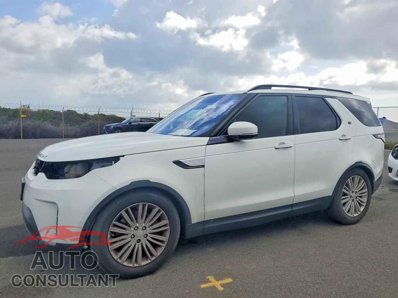 LAND ROVER DISCOVERY 2017 - SALRHBBK1HA044047