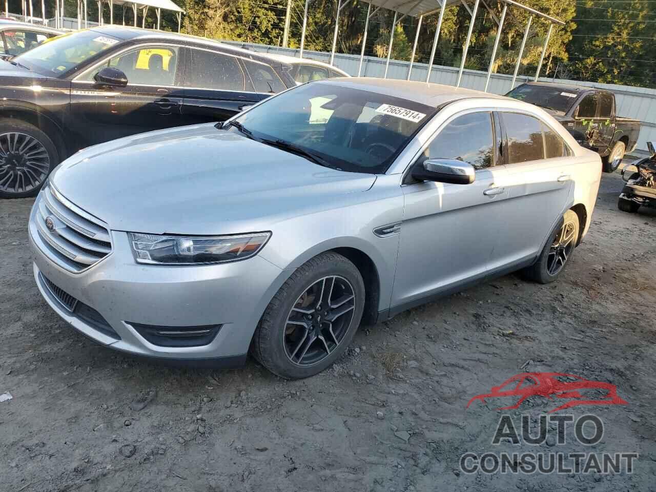 FORD TAURUS 2018 - 1FAHP2F80JG129491