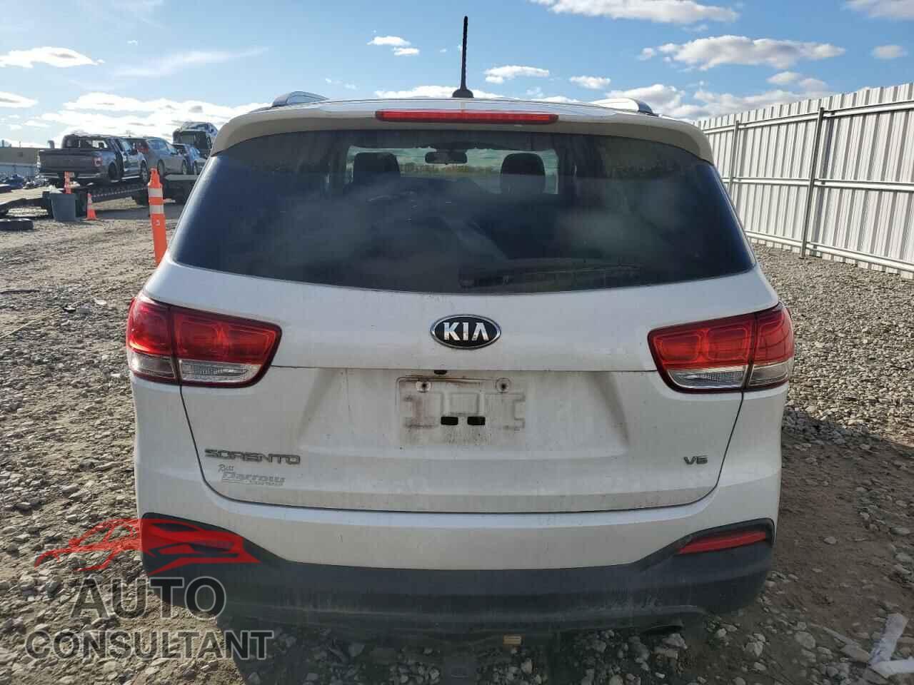 KIA SORENTO 2017 - 5XYPGDA51HG335687