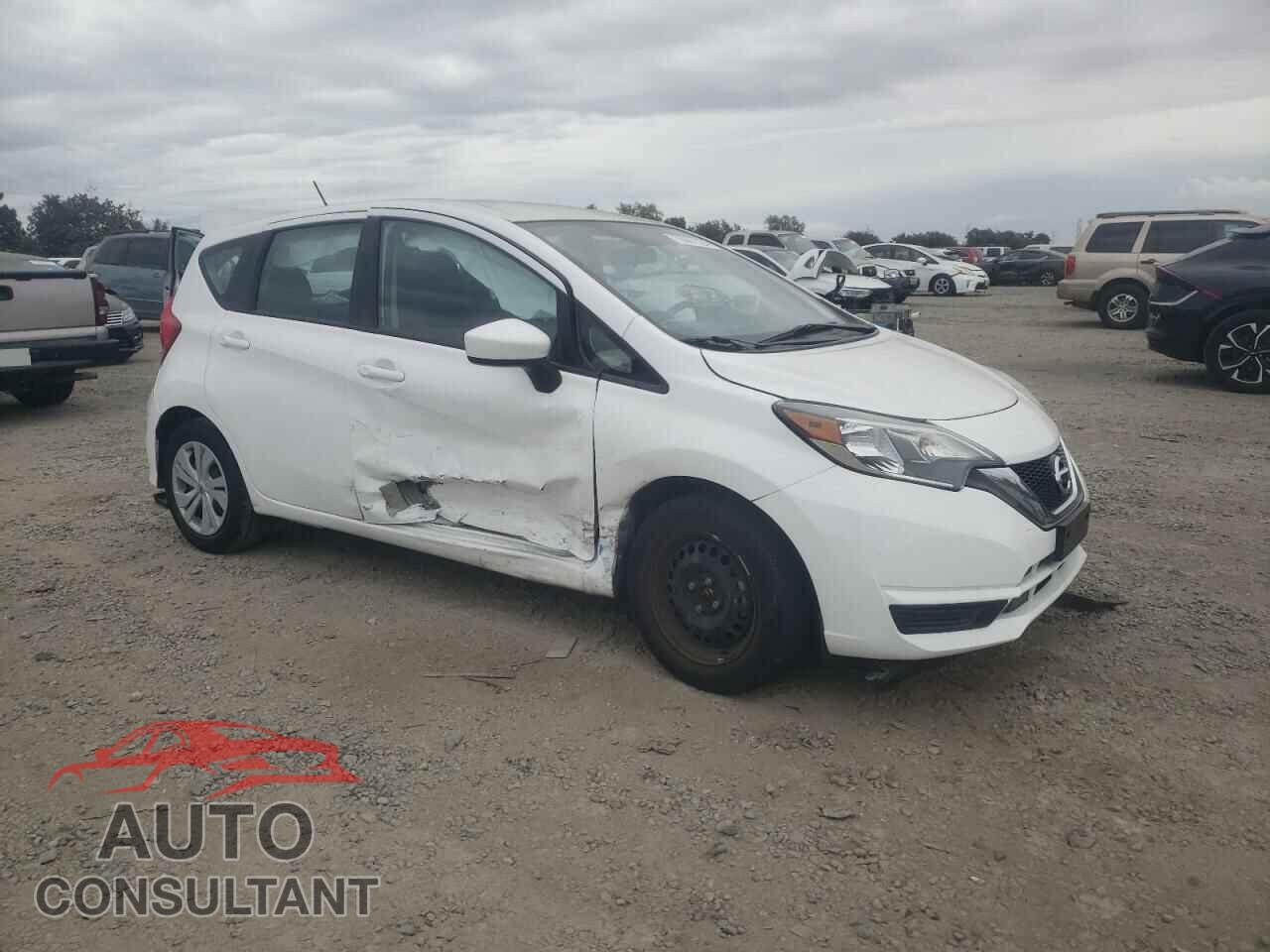 NISSAN VERSA 2017 - 3N1CE2CP3HL379435