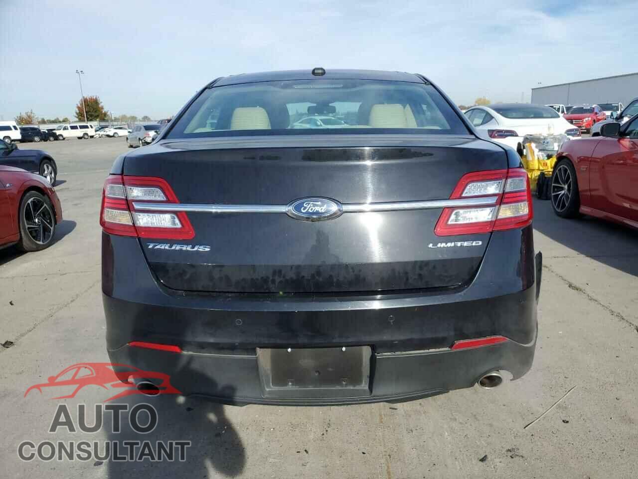 FORD TAURUS 2019 - 1FAHP2F80KG118394