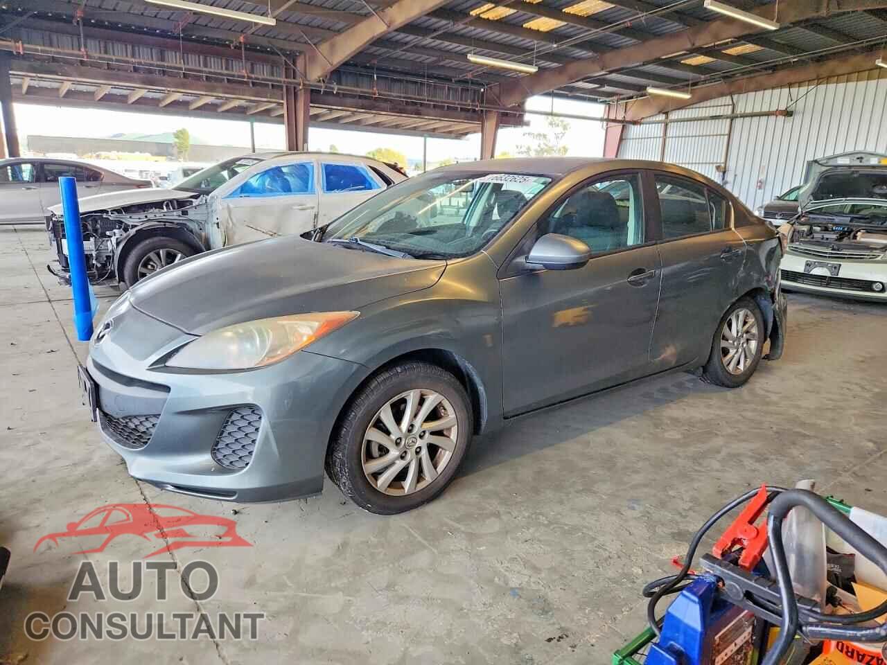 MAZDA 3 2012 - JM1BL1V85C1593129
