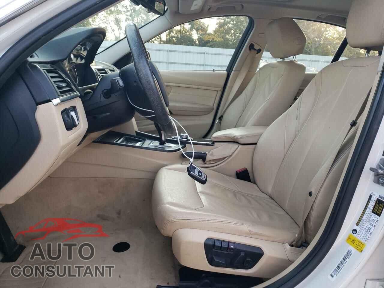 BMW 3 SERIES 2013 - WBA3A5C55DF356751