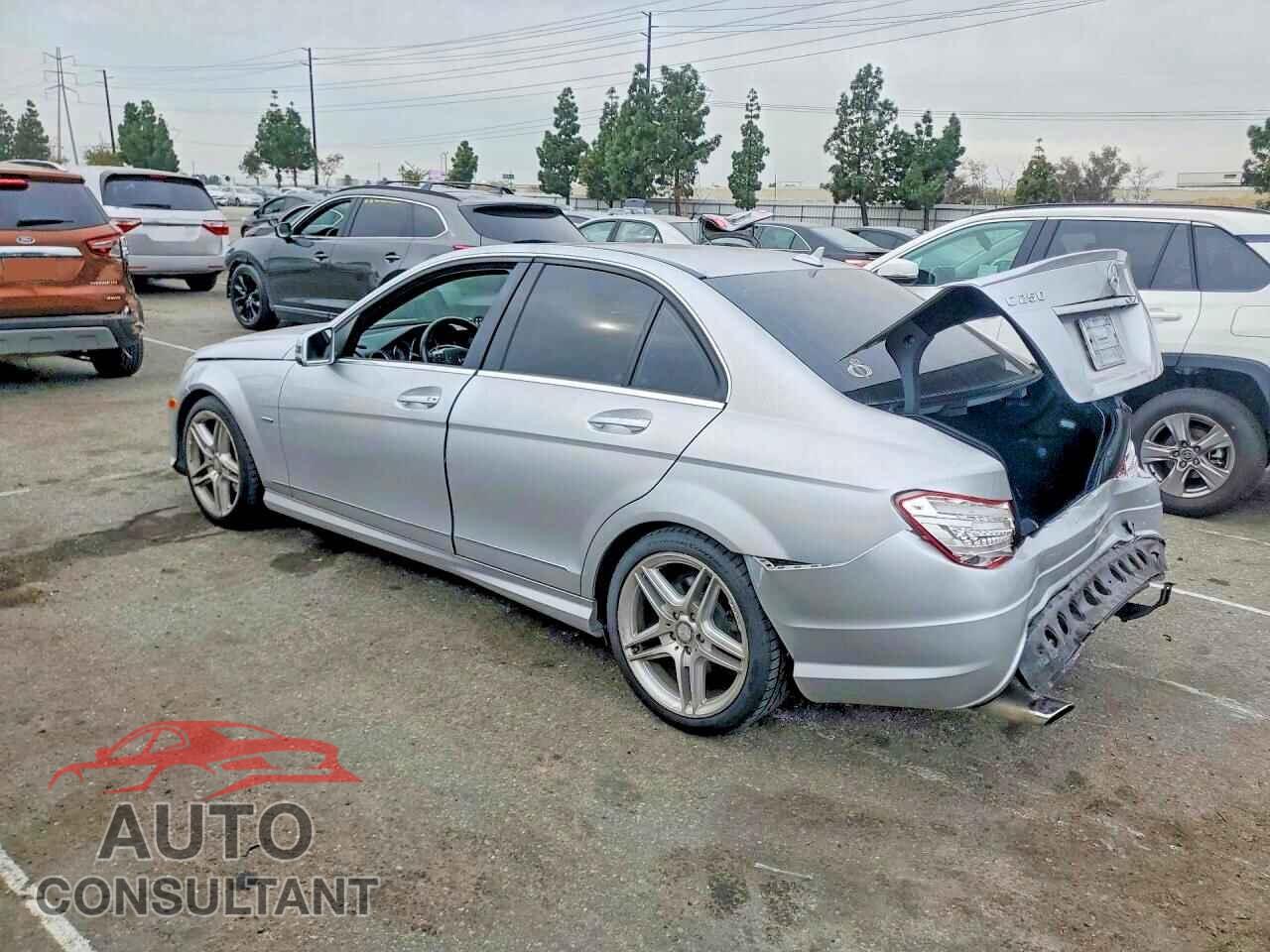 MERCEDES-BENZ C-CLASS 2012 - WDDGF4HB5CF866116