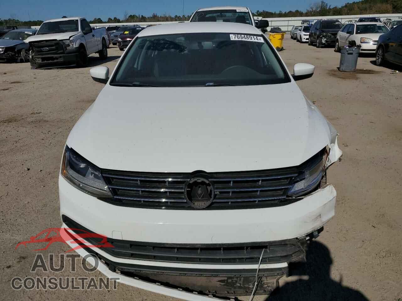 VOLKSWAGEN JETTA 2018 - 3VW2B7AJ5JM252874