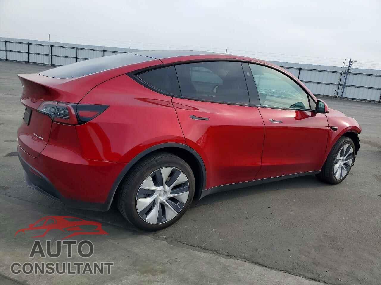 TESLA MODEL Y 2024 - 7SAYGDEE3RF069650