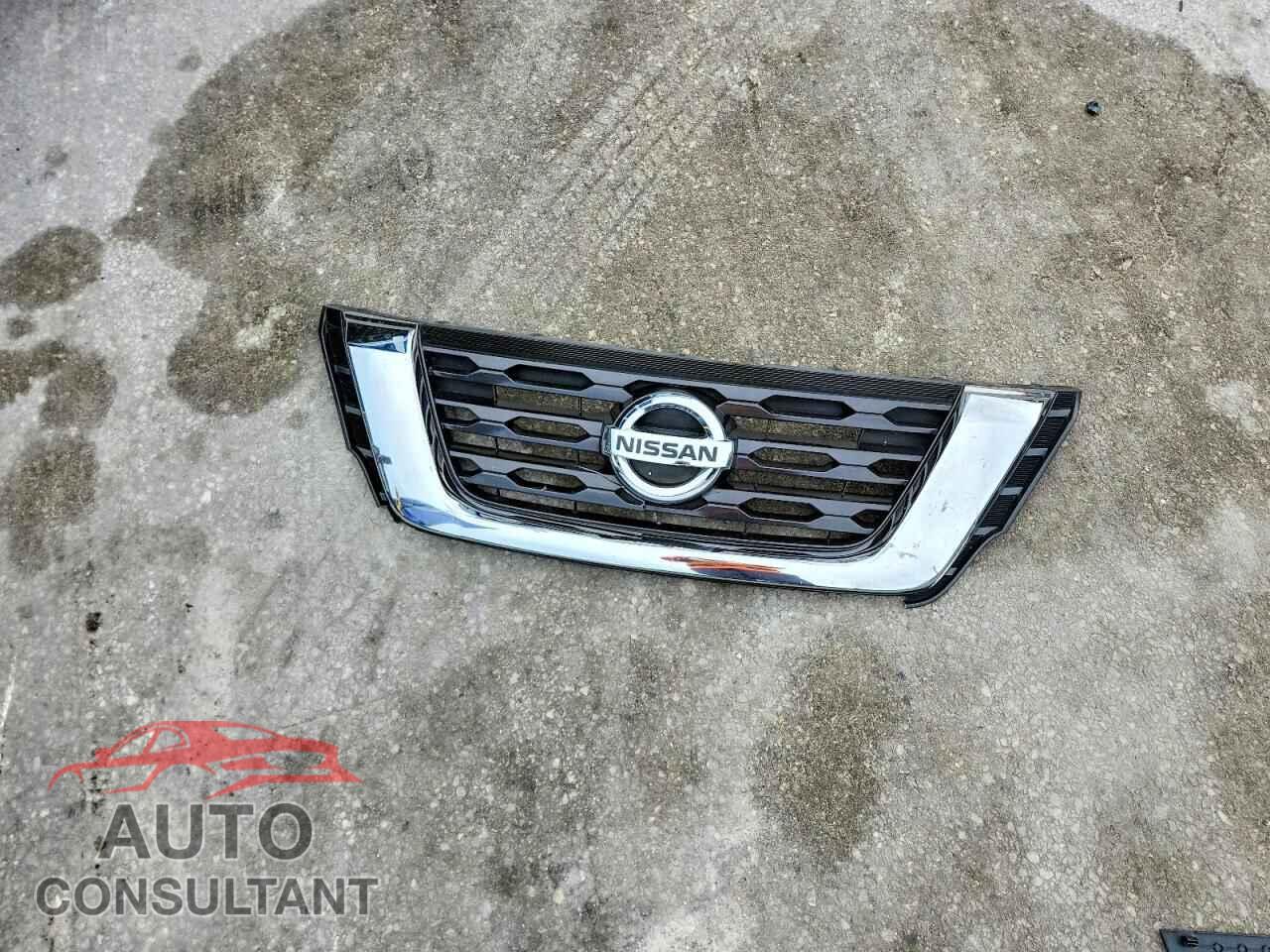 NISSAN PATHFINDER 2017 - 5N1DR2MN8HC679062
