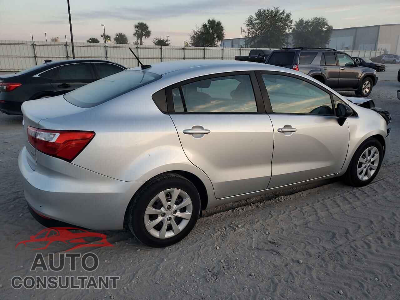 KIA RIO 2017 - KNADM4A37H6058229