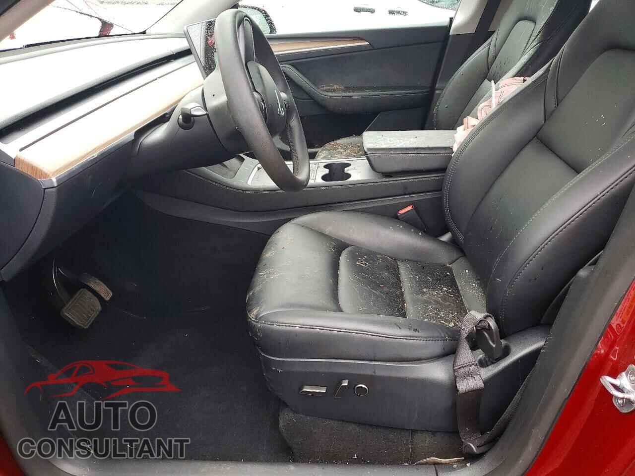 TESLA MODEL Y 2024 - 7SAYGDEE9RF068034
