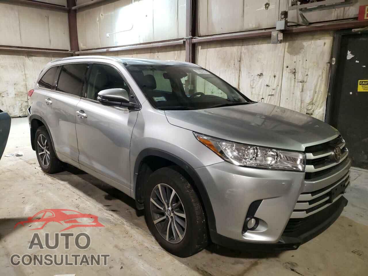 TOYOTA HIGHLANDER 2017 - 5TDJZRFHXHS452235