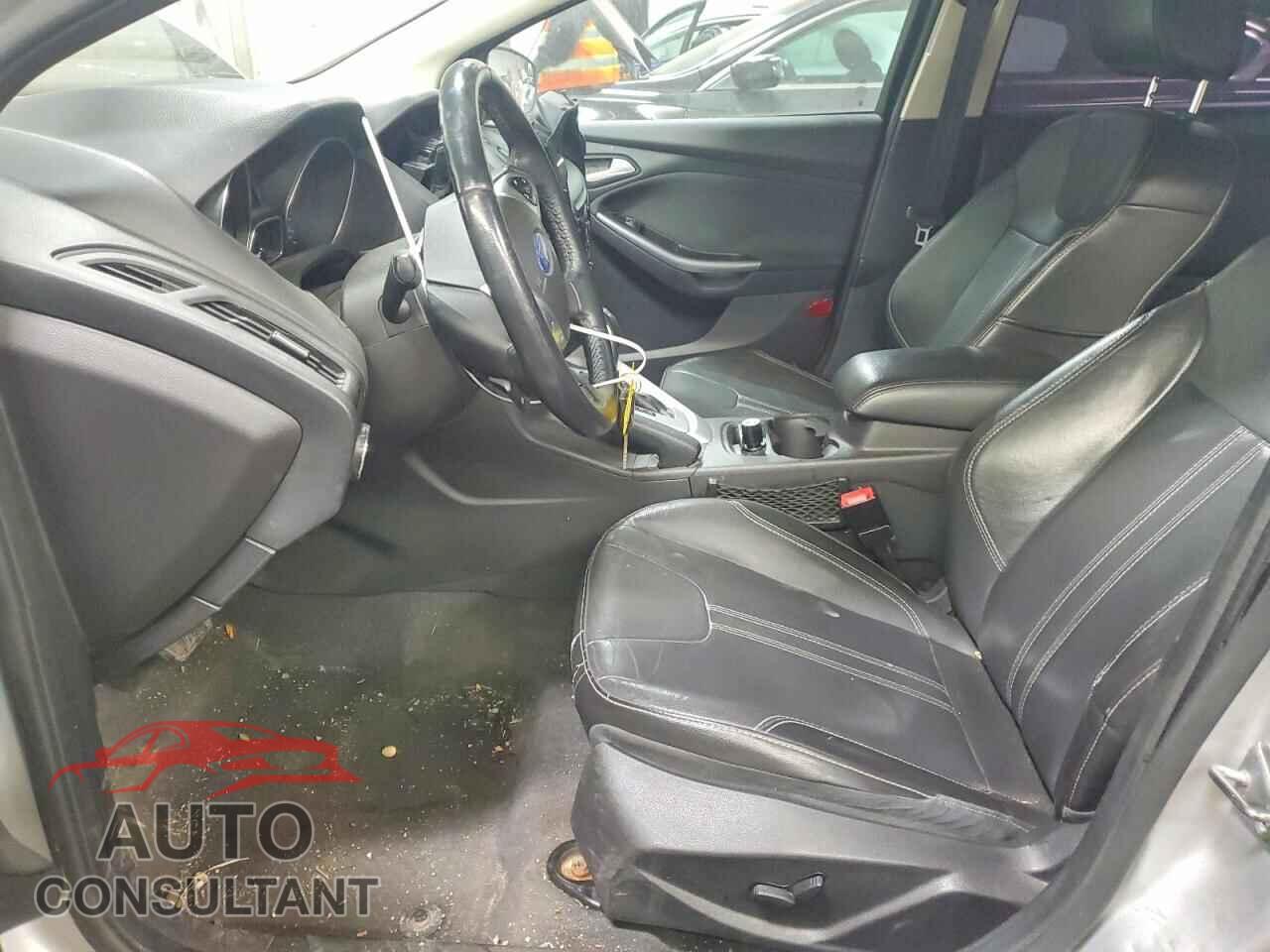 FORD FOCUS 2014 - 1FADP3F22EL399495