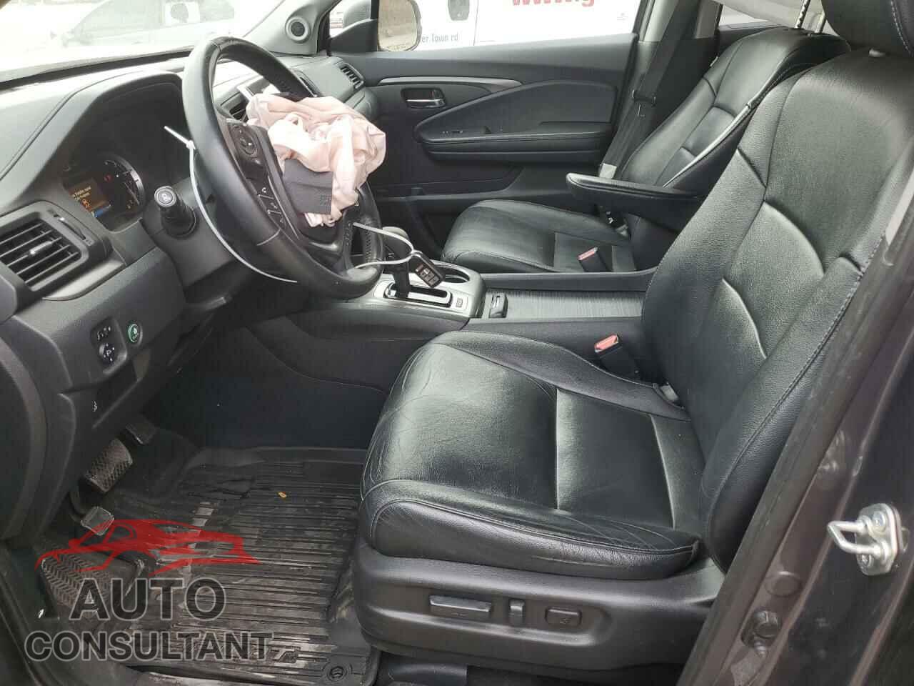 HONDA PILOT 2017 - 5FNYF6H78HB007149