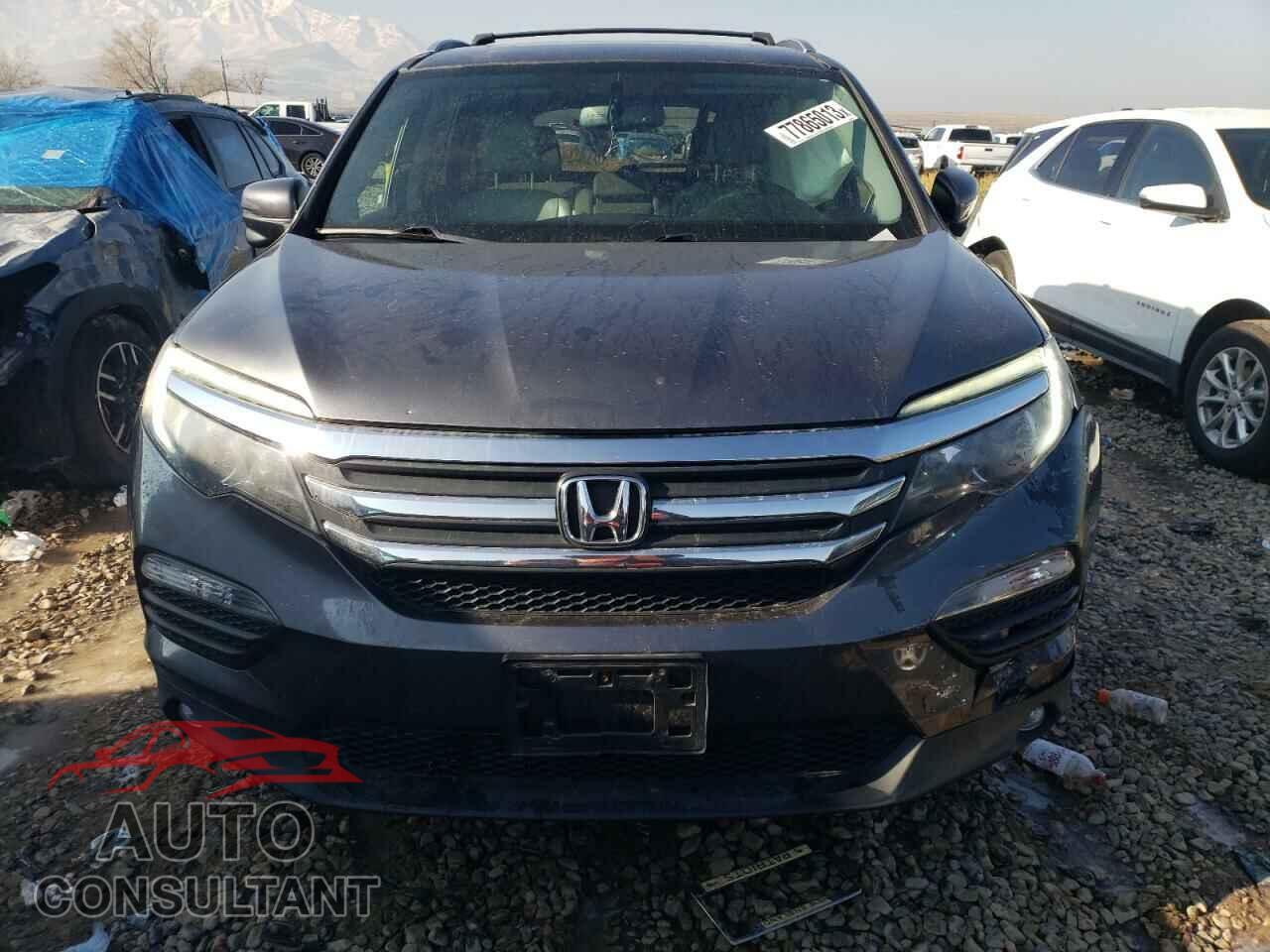 HONDA PILOT 2017 - 5FNYF6H50HB021321
