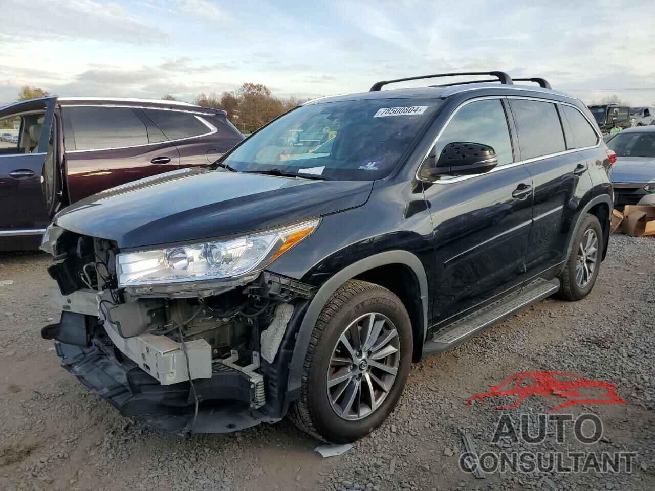 TOYOTA HIGHLANDER 2018 - 5TDJZRFH0JS557033