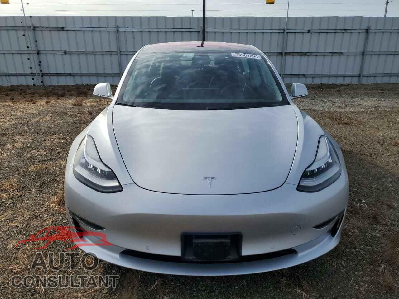 TESLA MODEL 3 2018 - 5YJ3E1EA4JF006165