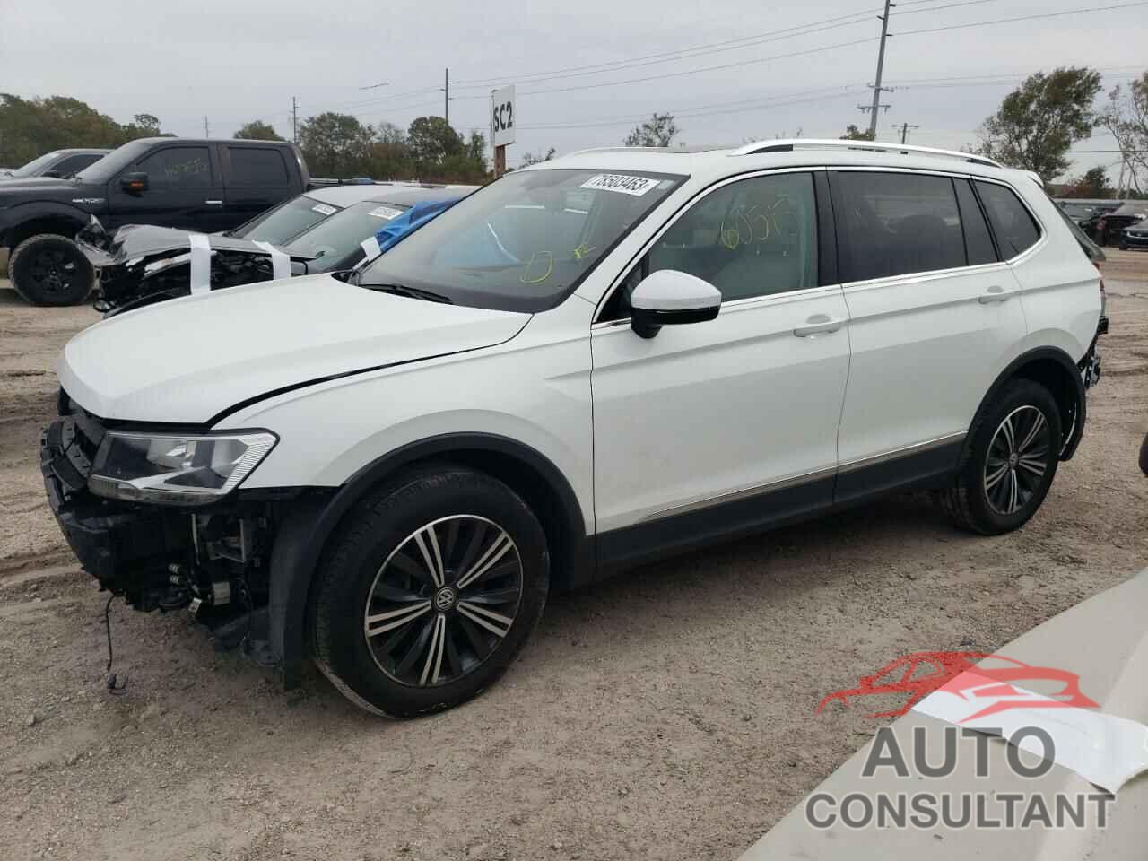 VOLKSWAGEN TIGUAN 2018 - 3VV3B7AX5JM018943