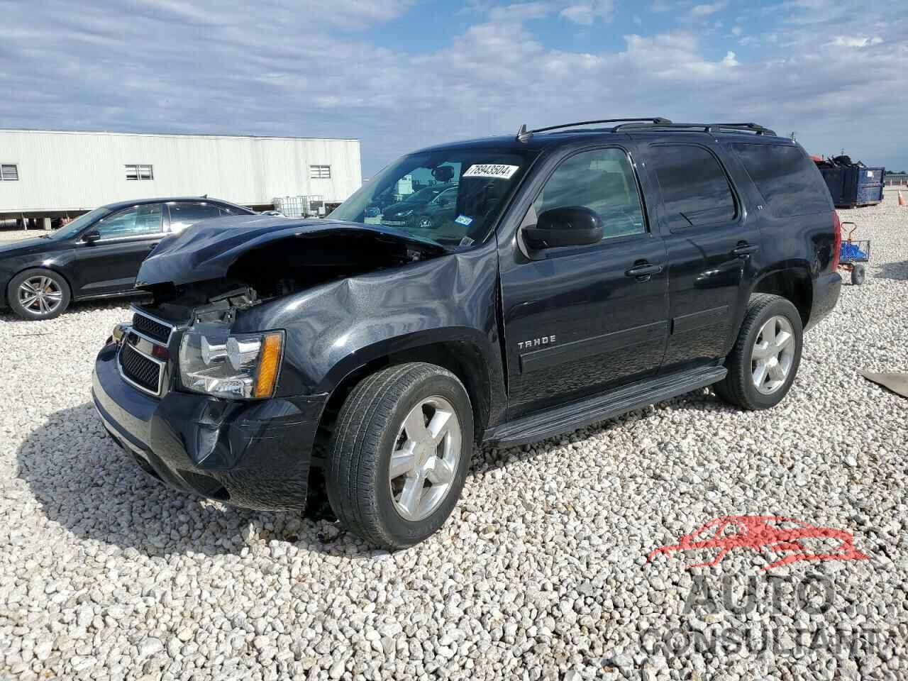 CHEVROLET TAHOE 2013 - 1GNSCBE01DR117308