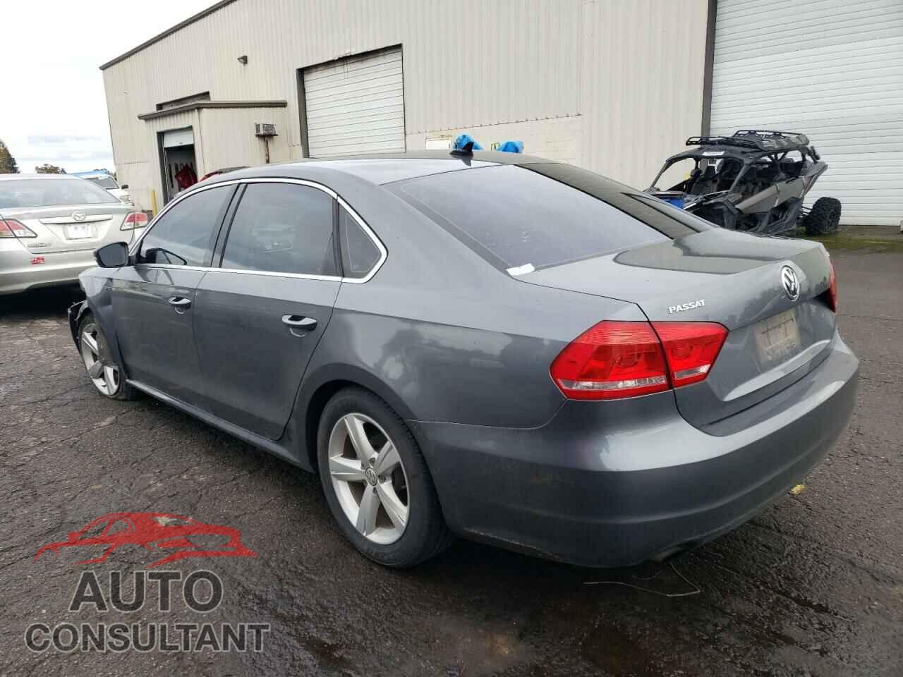 VOLKSWAGEN PASSAT 2015 - 1VWAT7A30FC105199