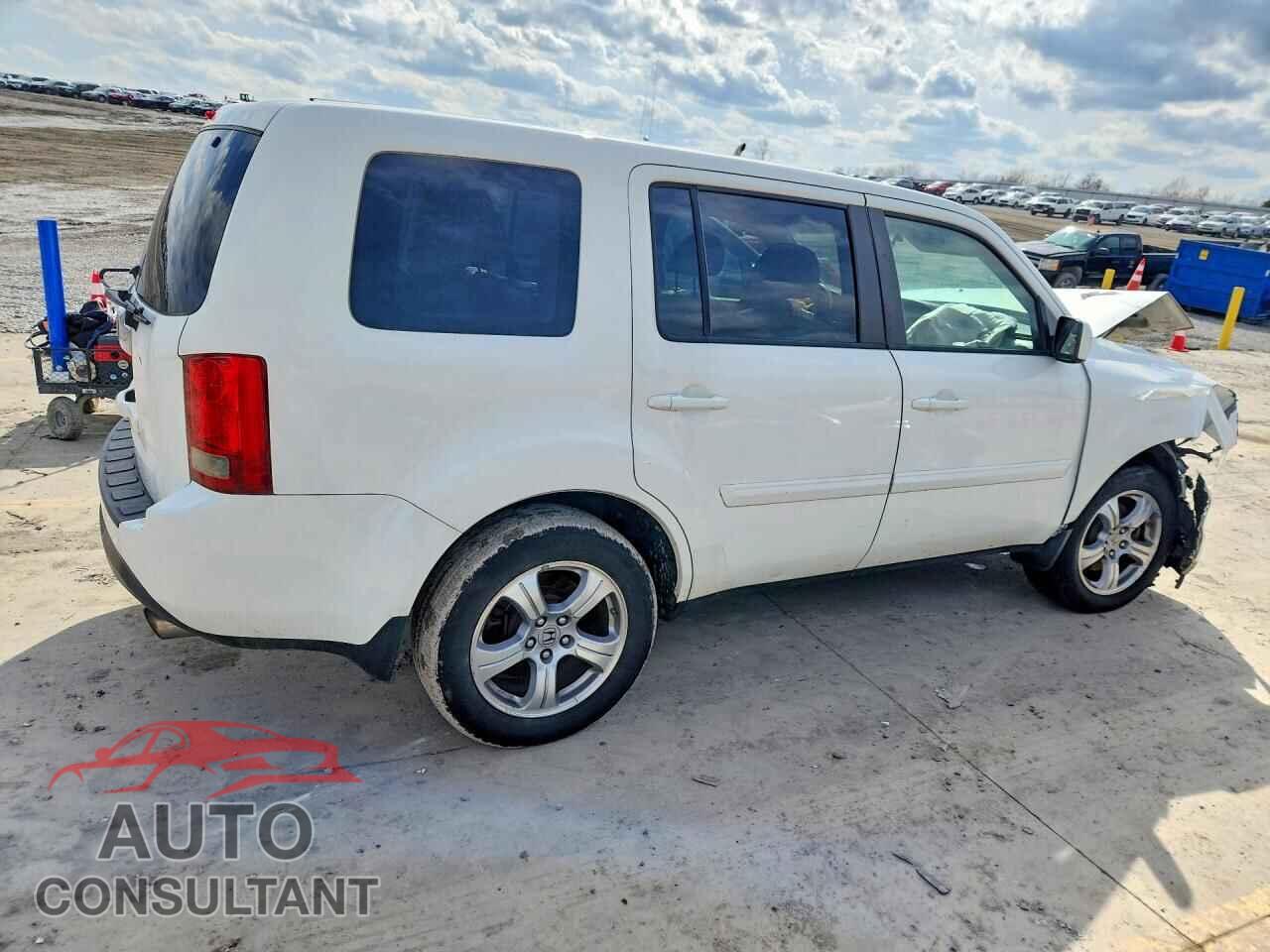 HONDA PILOT 2013 - 5FNYF3H60DB043661