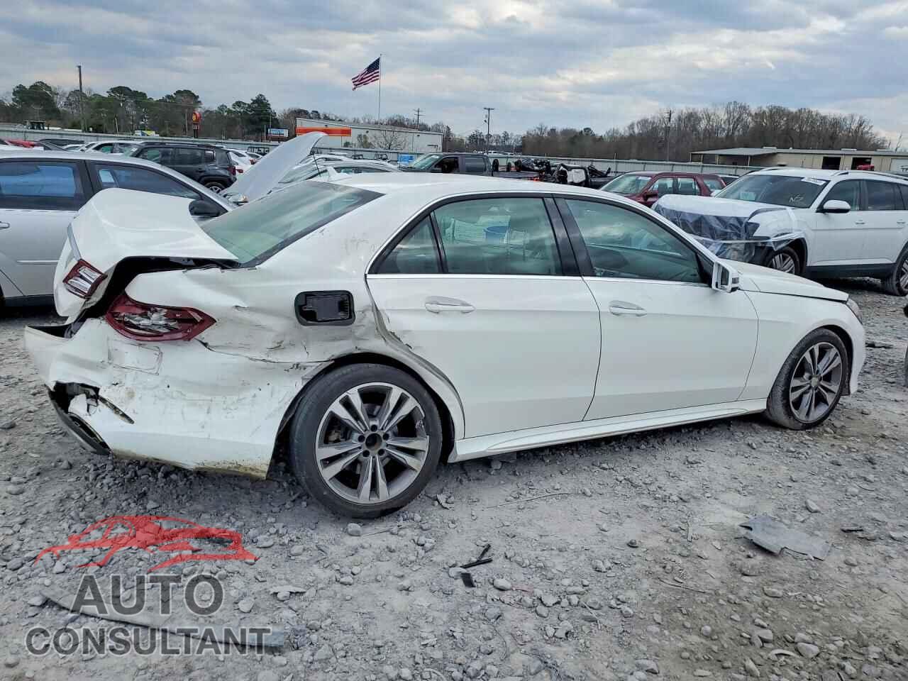 MERCEDES-BENZ E-CLASS 2014 - WDDHF5KB3EA805947