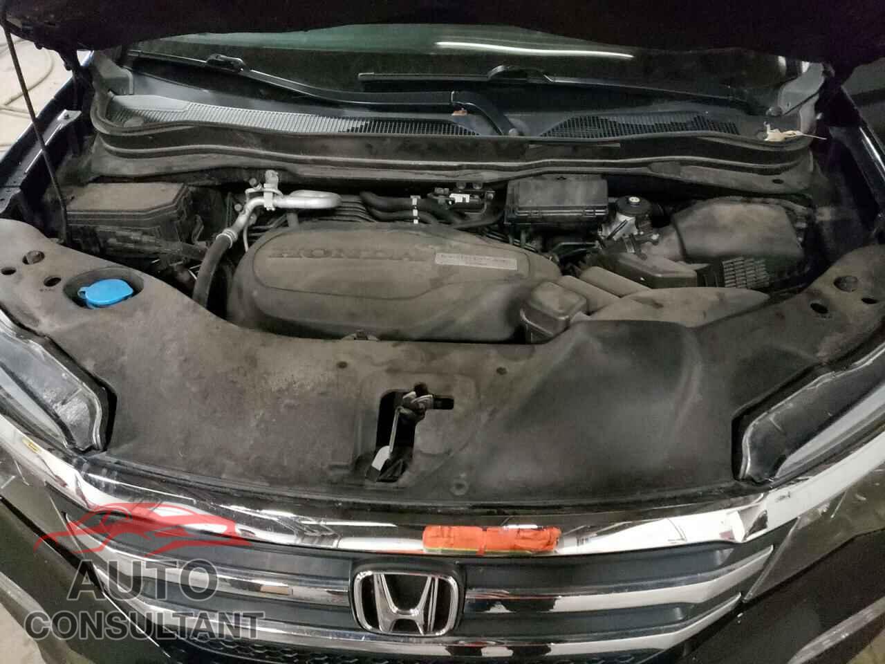 HONDA PILOT 2017 - 5FNYF6H5XHB032777