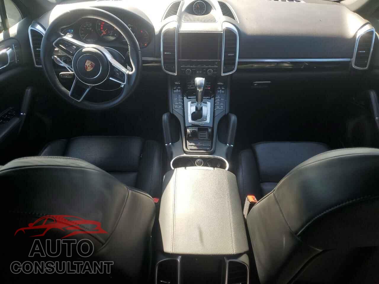 PORSCHE CAYENNE 2016 - WP1AA2A23GLA08159