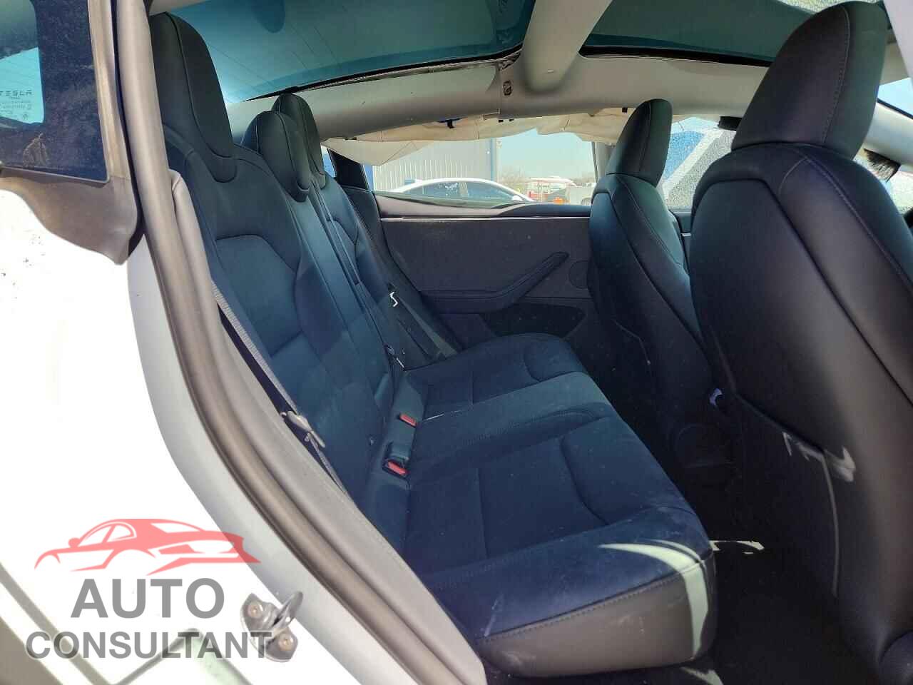 TESLA MODEL 3 2025 - 5YJ3E1EA4SF038938