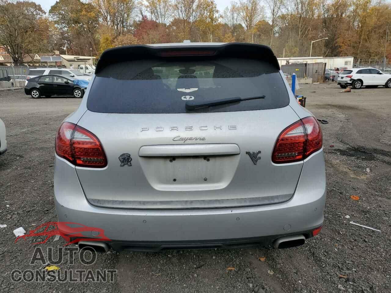 PORSCHE CAYENNE 2012 - WP1AA2A21CLA10258