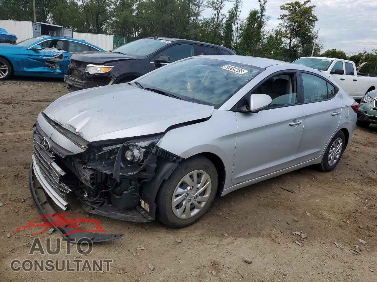 HYUNDAI ELANTRA 2019 - KMHD74LF0KU775314