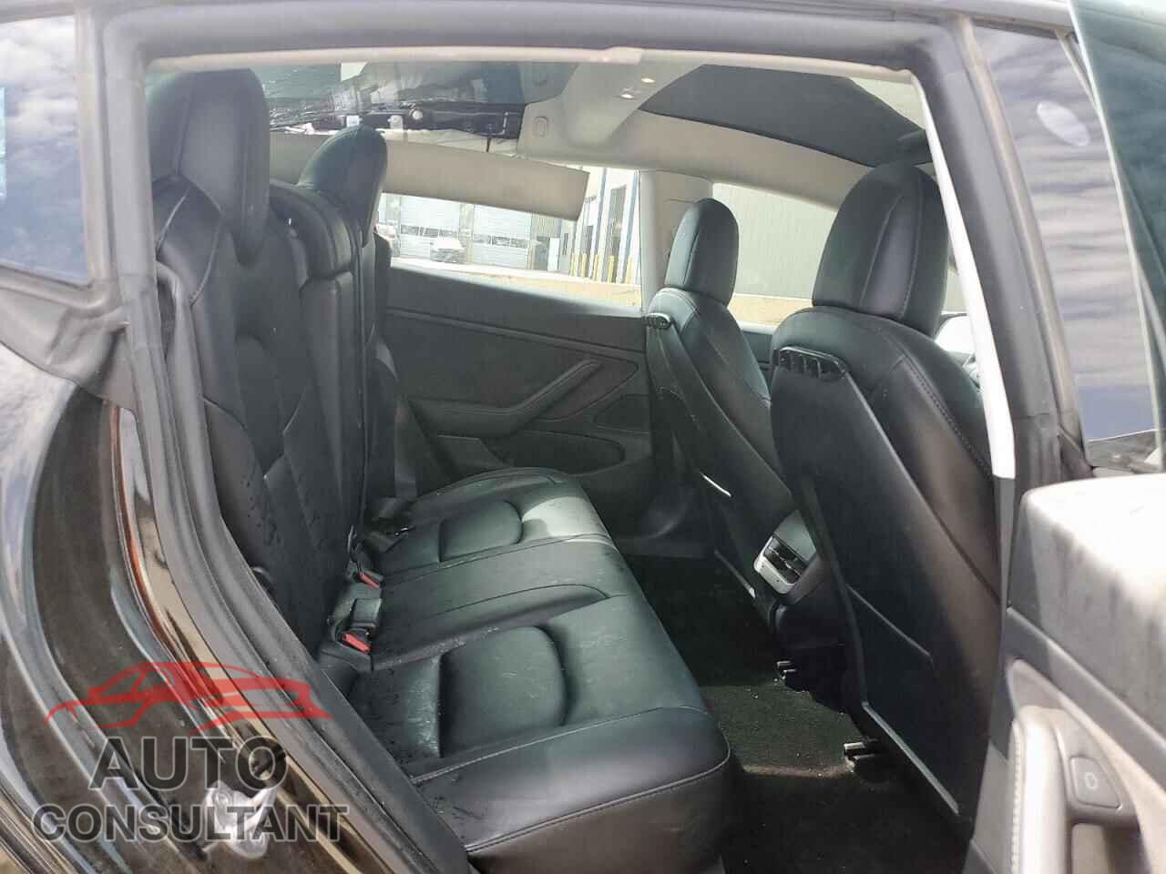 TESLA MODEL 3 2021 - 5YJ3E1EB4MF919036