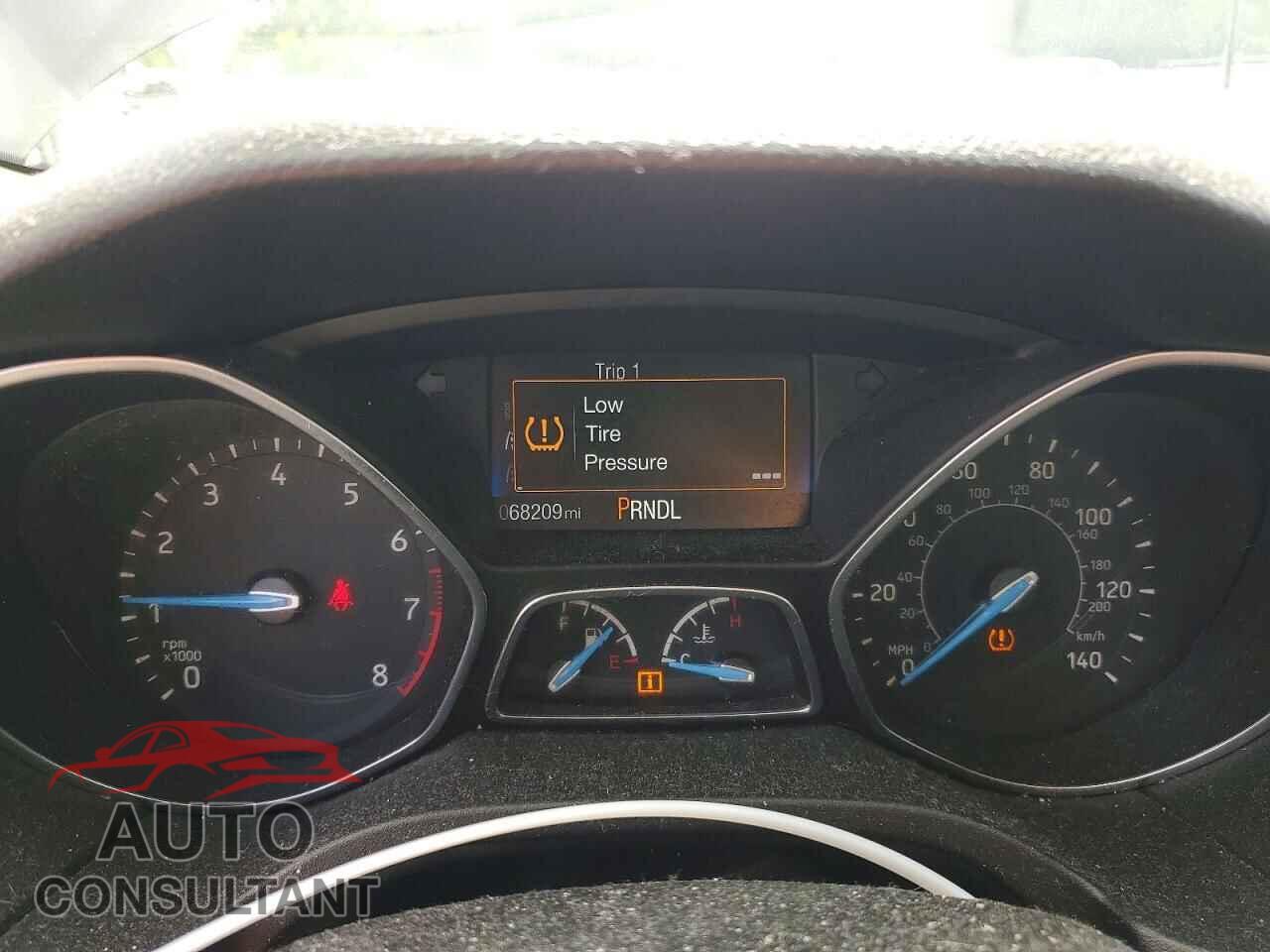 FORD FOCUS 2017 - 1FADP3E23HL316565