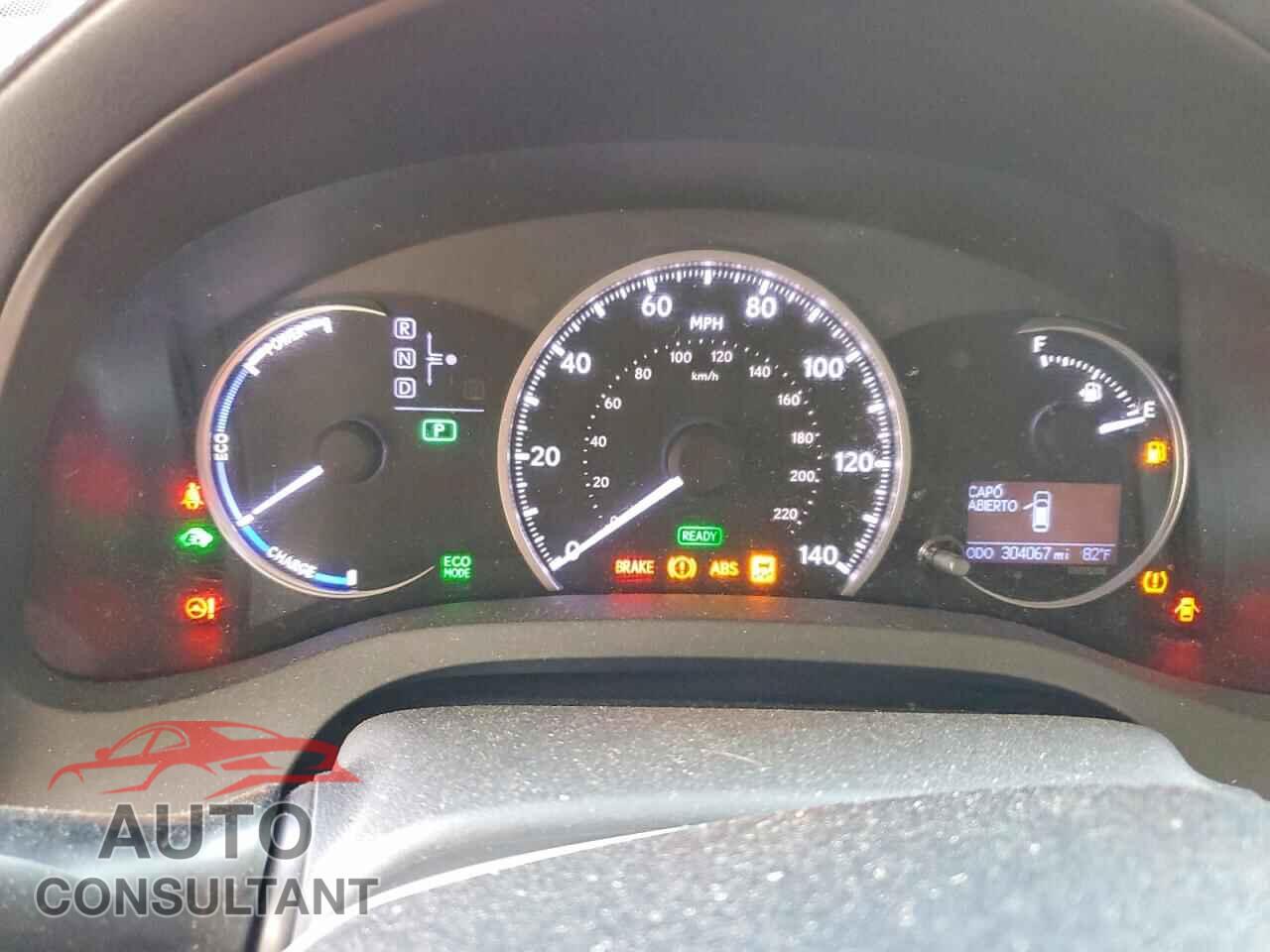 LEXUS CT 200 2012 - JTHKD5BH0C2115671