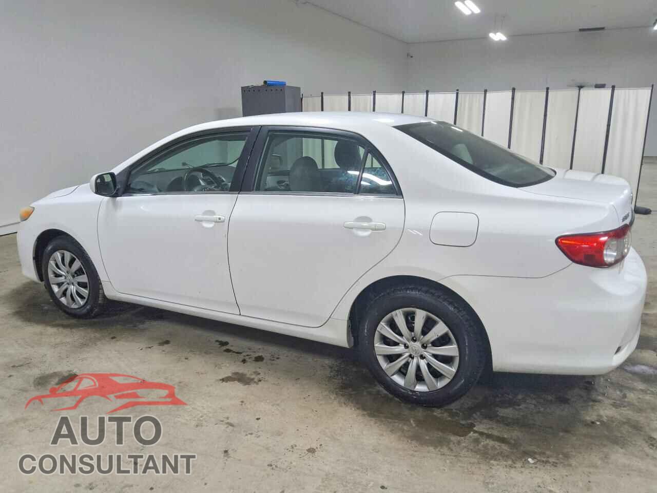 TOYOTA COROLLA 2013 - 2T1BU4EE3DC026810